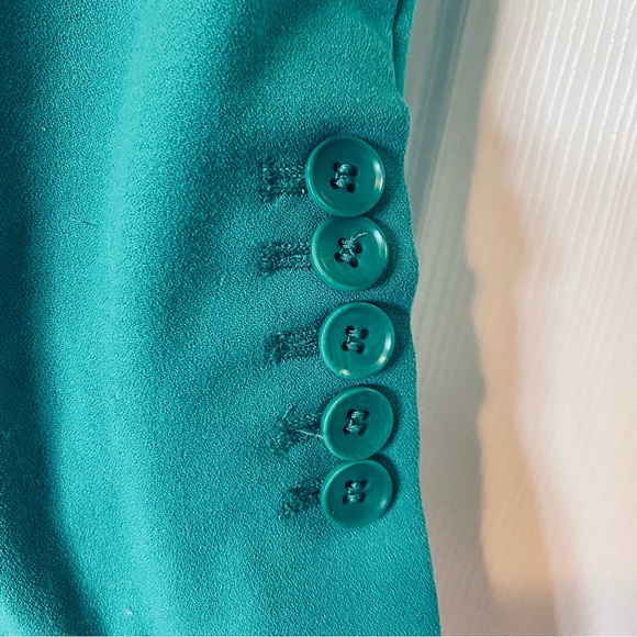 BCBGMaxAzaria Blazer in Teal - size Small - Picture 2 of 4